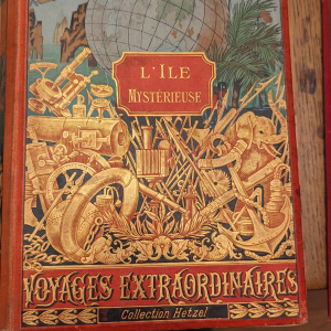 Jules Verne, voyages extraordinaire, l'ile mystérieuse,