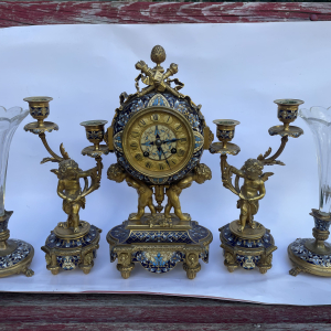 Garniture d'horloge de cheminée française