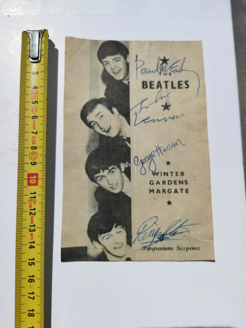 
															autographe des Beatles de 1963
														