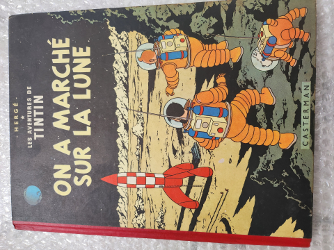 
															BD Tintin - On a marché sur la lune
														