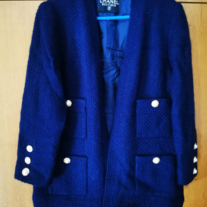 Veste Chanel bleu roi en tweed