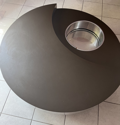 
															Table basse Table basse croissant de lune, modèle "TRG" de Willy Rizzo - Style design
														