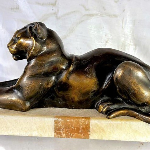 Panthère allongée bronze Louis Riché