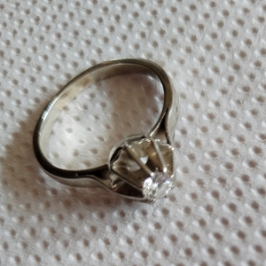 Bague solitaire en diamant