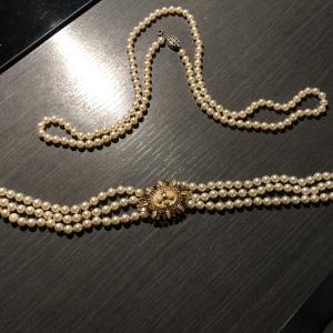 Ras de cou en perle et collier de perkes