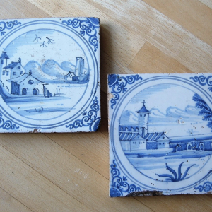 Anciens carreaux de Delft à décor camaieu bleu