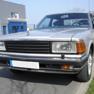 Voiture Datsun cédric H430 de 1982