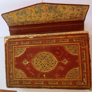 Coran manuscrit et enluminé