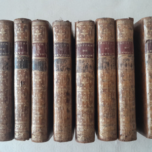 Edition des lettres de Madame de Sévigné en 8 volumes reliés cuir du XVIIIe