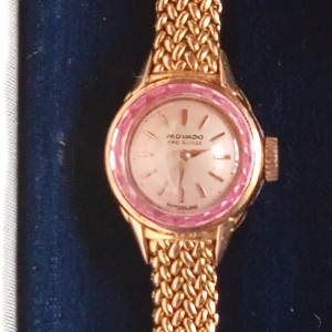 Montre femme MOVADO