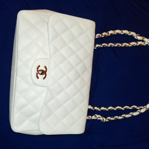 Sac Chanel blanc très bon état