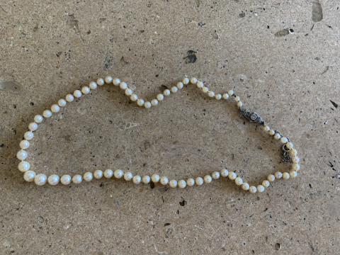 
															collier de perles fines ancien
														