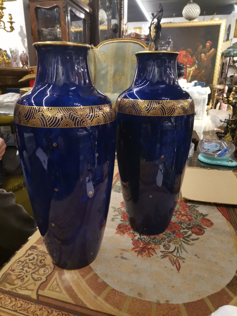 
															Vase sevres
														