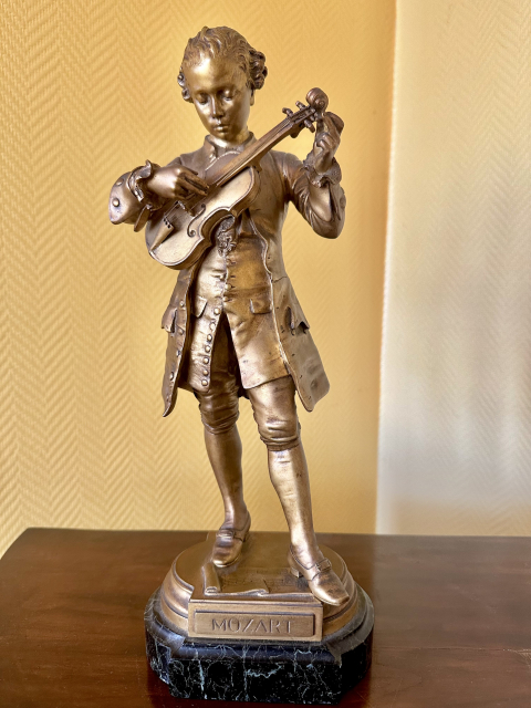 
															MOZART BRONZE L.GREGOIRE
														