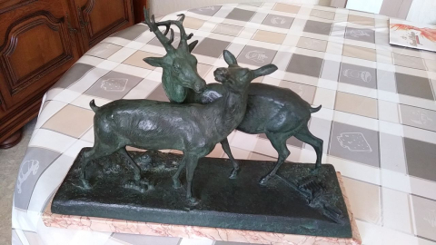 
															Statuette bronze couple de cerf et biche
														