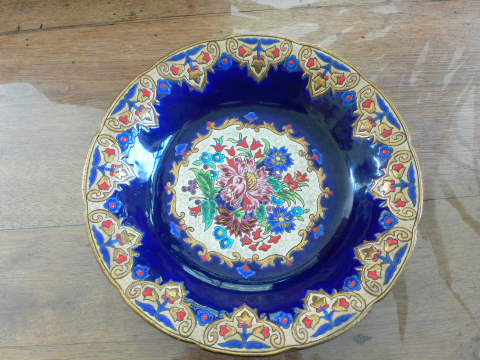 
															assiette  Emaux de Longwy ;Décor renaissance -M.P Chevallier -n° 3303;D
														