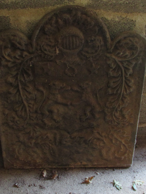 
															Plaque Fonte 1677
														