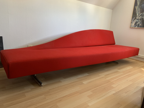 
															Canapé design rouge
														