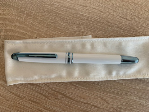 
															Stylo Montblanc
														