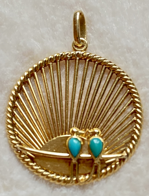 
															pendentif van cleef
														