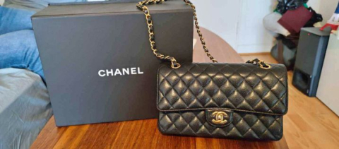 
															Sac chanel timeless
														