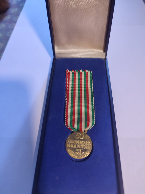 
															médaille militaire
														