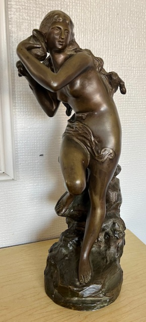 
															sculpture bronze signée Dubois
														