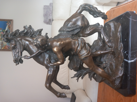 
															Bronze Cheval de Marly d'après Coustou
														