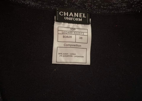 
															Cardigan d'uniforme Chanel
														