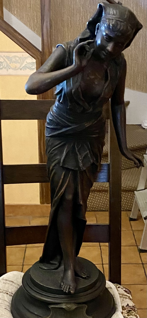 
															Statue bronze
														