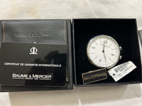 
															montre Baume et Mercier
														