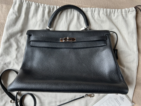 
															Sac Hermès Kelly 35
														