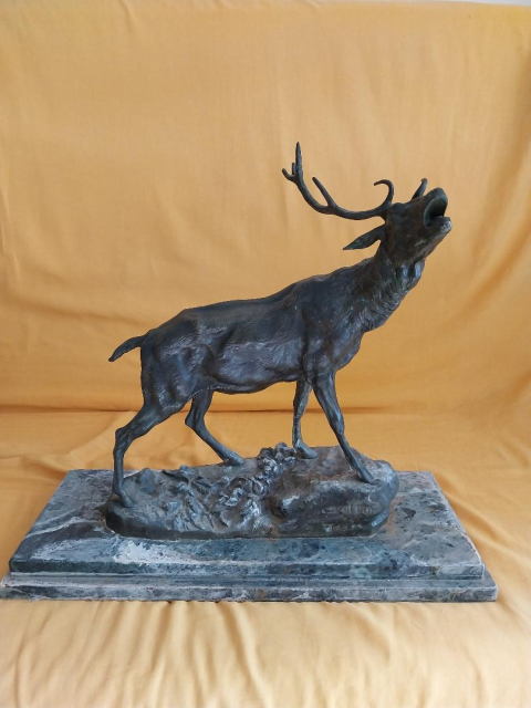 
															bronze, le brame du cerf de Charles Valton
														