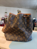 
													Sac a main Louis Vuitton
												