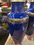 
													Vase sevres
												