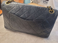 
													sac chanel 2 55 bleu foncé, années 70
												