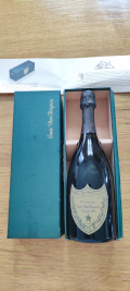 
													Champagne Moët et Chandon 1983 vintage
												