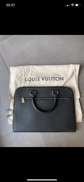 
													Sac Louis Vuitton homme
												