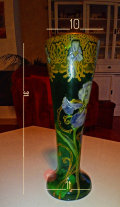 
													grand vase vert en verre decor fleurs de pavot et forure fin 19ème, ébut 20ème bpn état
												