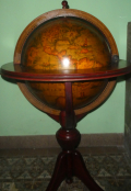 
													GLOBE TERRESTRE BAR
												