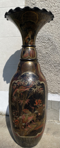 
													Vase ovoïde japonais
												
