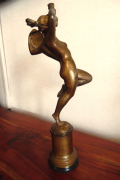 
													sculpture bronze
												