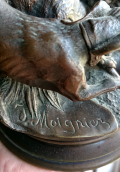 
													Bronze animalier avec chien et lièvre de Jules Moigniez du XIX e siècle.
												