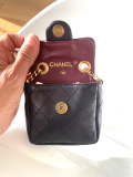 
													Petit sac bijoux mini chanel
												