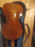 
													violon copie Cario Bergonzi 1741
												