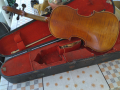 
													Violon genre Lupot
												