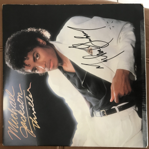 Vinyl Thriller dédicacé par Michael Jackson