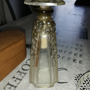 Flacon de parfum Vasthi By Gueldy