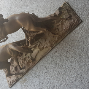 sculpture bronze bataille de cerfs