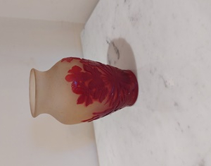 petit vase signé Gallé